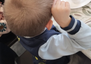 ZAJĄCZKOWE MIASTECZKO I MAGICZNE JAJO – Wielkanocne Warsztaty grupy X w Głodnie.