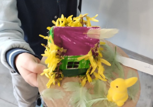 ZAJĄCZKOWE MIASTECZKO I MAGICZNE JAJO – Wielkanocne Warsztaty grupy X w Głodnie.