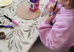 ZAJĄCZKOWE MIASTECZKO I MAGICZNE JAJO – Wielkanocne Warsztaty grupy X w Głodnie.