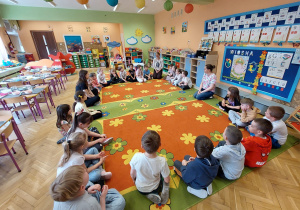 ,,Eksperymenty z jajkiem” - Wielkanocne warsztaty z KidsLab w grupie V