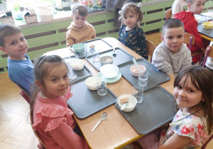 ,,Eksperymenty z jajkiem” - Wielkanocne warsztaty z KidsLab w grupie V