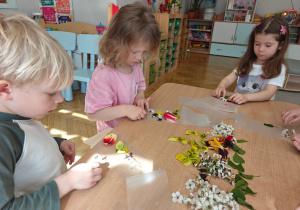 „W świecie książek”- czyli Światowy Dzień Książki w grupie II