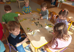 „W świecie książek”- czyli Światowy Dzień Książki w grupie II