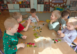„W świecie książek”- czyli Światowy Dzień Książki w grupie II