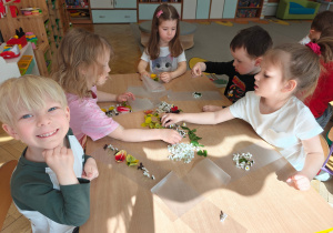 „W świecie książek”- czyli Światowy Dzień Książki w grupie II