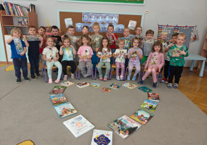 „W świecie książek”- czyli Światowy Dzień Książki w grupie II