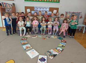 „W świecie książek”- czyli Światowy Dzień Książki w grupie II