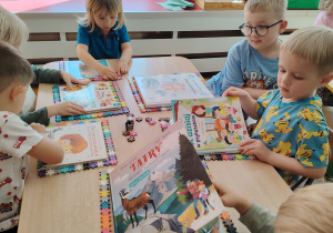 „W świecie książek”- czyli Światowy Dzień Książki w grupie II