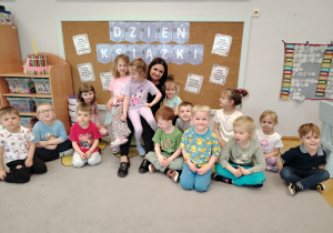 „W świecie książek”- czyli Światowy Dzień Książki w grupie II