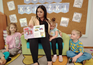 „W świecie książek”- czyli Światowy Dzień Książki w grupie II