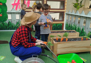 „Nauka przez zabawę – od pola do stołu” – zajęcia edukacyjne w CH FERIO – grupa XII