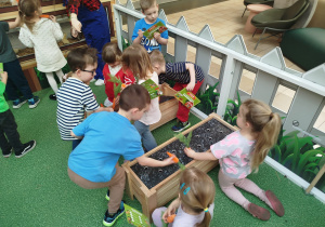 „Nauka przez zabawę – od pola do stołu” – zajęcia edukacyjne w CH FERIO – grupa XII