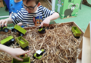 „Nauka przez zabawę – od pola do stołu” – zajęcia edukacyjne w CH FERIO – grupa XII