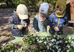 Dzień Ziemi – mali ekolodzy w akcji – grupa I