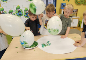 Dzień Ziemi – mali ekolodzy w akcji – grupa I