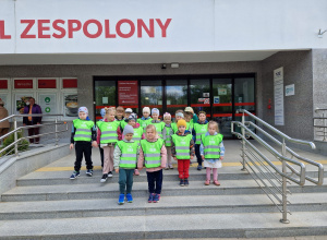 KTO NAM POMOŻE ? – grupa X z wizytą w gabinecie pielęgniarki i położnej środowiskowej.