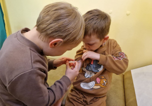 KTO NAM POMOŻE ? – grupa X z wizytą w gabinecie pielęgniarki i położnej środowiskowej.