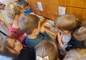 KTO NAM POMOŻE ? – grupa X z wizytą w gabinecie pielęgniarki i położnej środowiskowej.