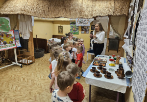 Polskie symbole narodowe- grVII