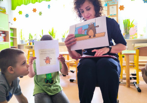 „Rodzinna porcja zdrowia”- czyli spotkanie w gr. XII z mamusią Antosi, mamusią Jasia i babcią Jaśminki