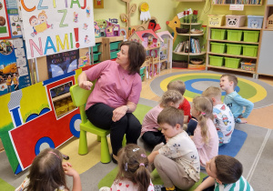 XXIII Ogólnopolski Tydzień Bibliotek - spotkanie z bibliotekarką w grupie X