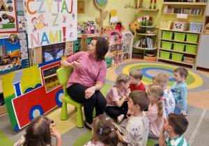 XXIII Ogólnopolski Tydzień Bibliotek - spotkanie z bibliotekarką w grupie X