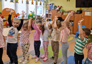 XXIII Ogólnopolski Tydzień Bibliotek - spotkanie z bibliotekarką w grupie X