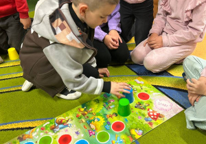 Wojewódzki Program Edukacyjny "Mamo, tato- co Wy na to?"-gr.IV,V,VI