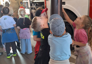 Wycieczka do Komendy Miejskiej Państwowej Straży Pożarnej w Koninie- gr. XII