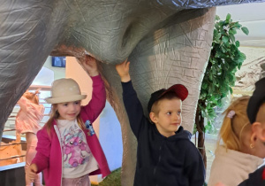Wycieczka maluszków z grupy IX do Muzeum Okręgowego w Koninie