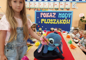 ,,Pokaz Mody Pluszaków w Dniu Dziecka”- grupa V