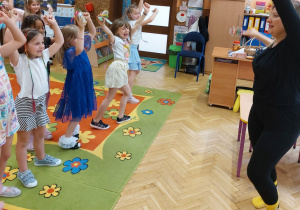 ,,Pokaz Mody Pluszaków w Dniu Dziecka”- grupa V