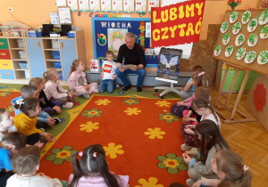 Projekt edukacyjno – czytelniczy ,,Lubimy czytać” pod hasłem ,,Książka przyjacielem dziecka” z udziałem rodziców grupy V