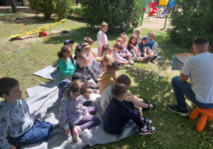 Projekt edukacyjno – czytelniczy ,,Lubimy czytać” pod hasłem ,,Książka przyjacielem dziecka” z udziałem rodziców grupy V