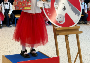 ,,Pożegnania nadszedł czas” – uroczyste zakończenie roku przedszkolnego w grupie V