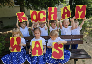 Mamie i tacie - za miłość i troskę.... maluszki z gr.I