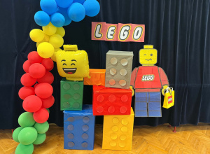 Początek lata z klockami LEGO - zajęcia koleżeńskie grupy VII oraz II