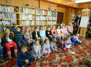 Spotkanie z autorką książek dla dzieci Renatą Piątkowską w Filii Medyk Miejskiej Biblioteki Publicznej- grupa VII i VIII